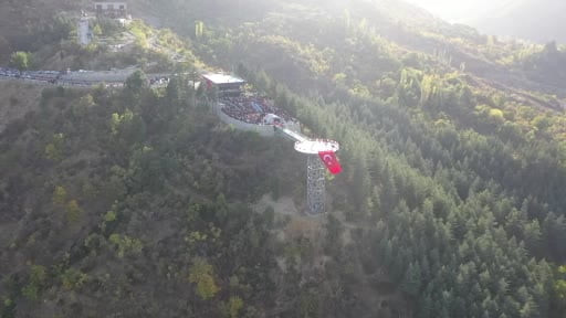 Isparta'da yükseklik korkusunu unutturan cam teras 1 milyon ziyaretçiyi aştı