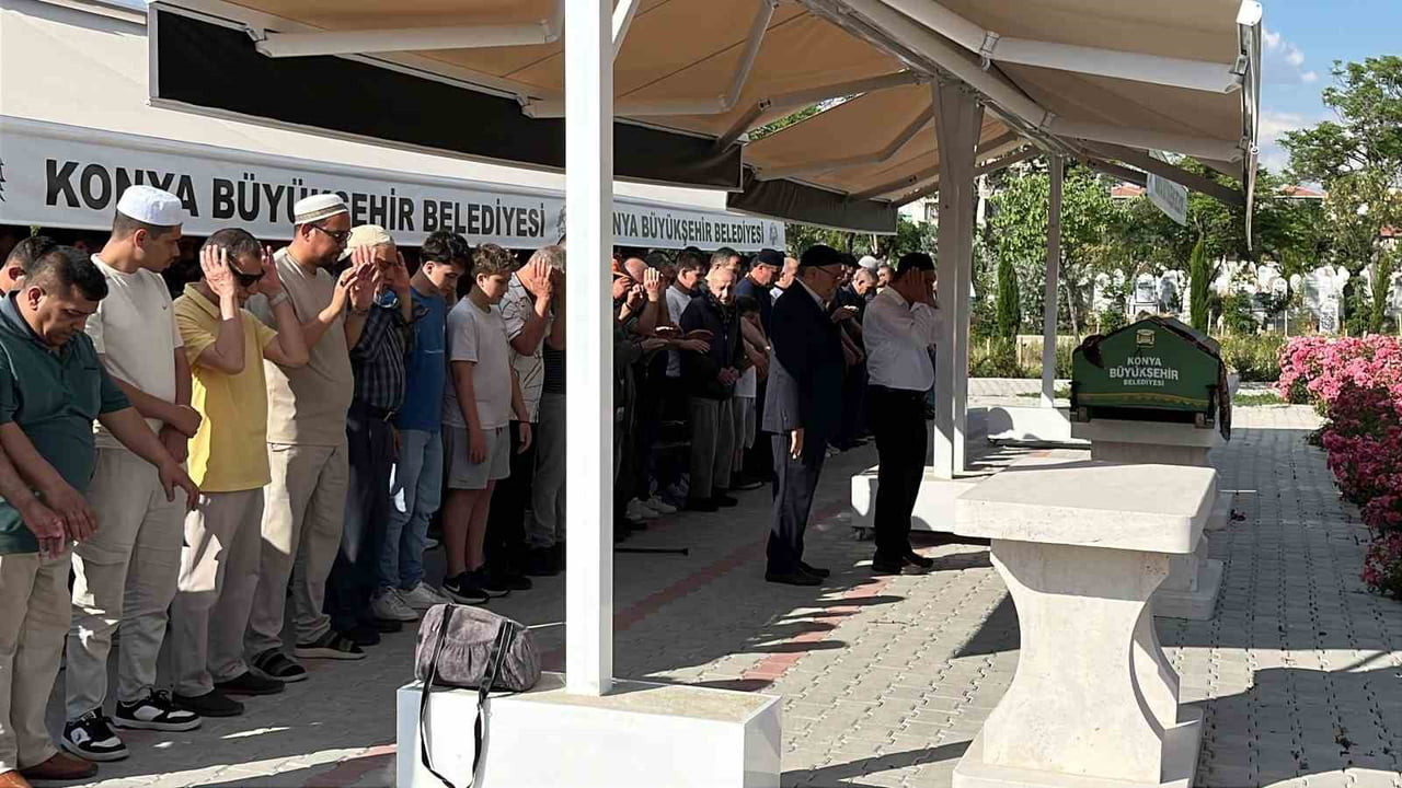 ISPARTA'NIN GELENDOST İLÇESİNDE YOLCU MİDİBÜSÜNÜN DEVRİLMESİ SONUCU 5 KİŞİNİN HAYATINI KAYBETTİĞİ...