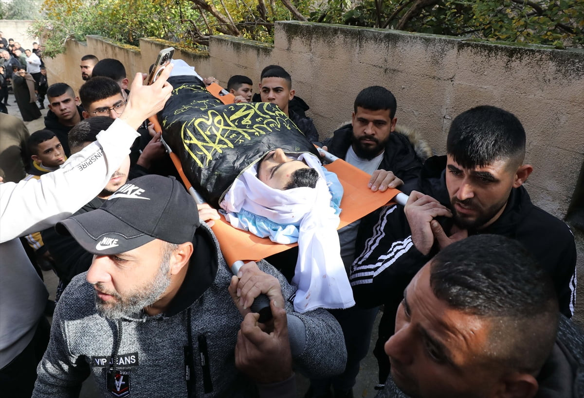 İsrail askerlerinin, işgal altındaki Batı Şeria’nın Cenin kentine bağlı Es-Sile el-Harisiyye...