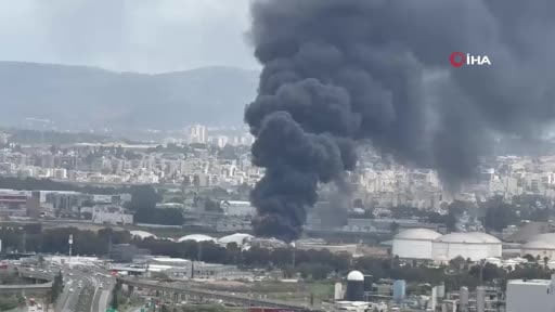 İsrail medyası, İran ve Hizbullah’ın füze saldırısının ardından İsrail’in Hayfa kentinde bulunan...
