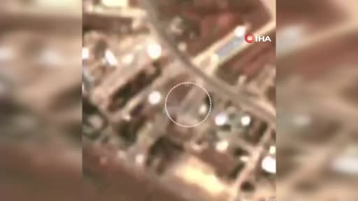 İsrail Savunma Kuvvetleri, İran’ın balistik füze saldırısı sırasında Ramat David Hava Üssü’nde...
