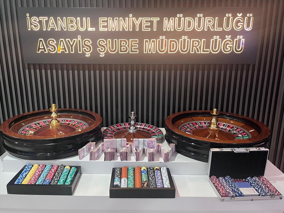 İstanbul Asayiş Şube Müdürlüğü Ahlak Büro Amirliği ekipleri, Şişli'de düzenlediği operasyonda yurt...