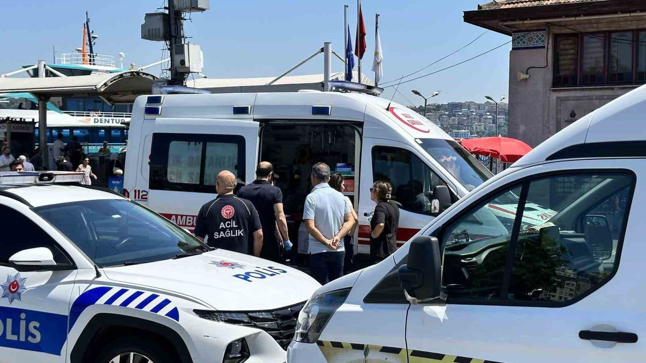 İstanbul Beşiktaş açıklarında denizden cansız beden çıkarıldı