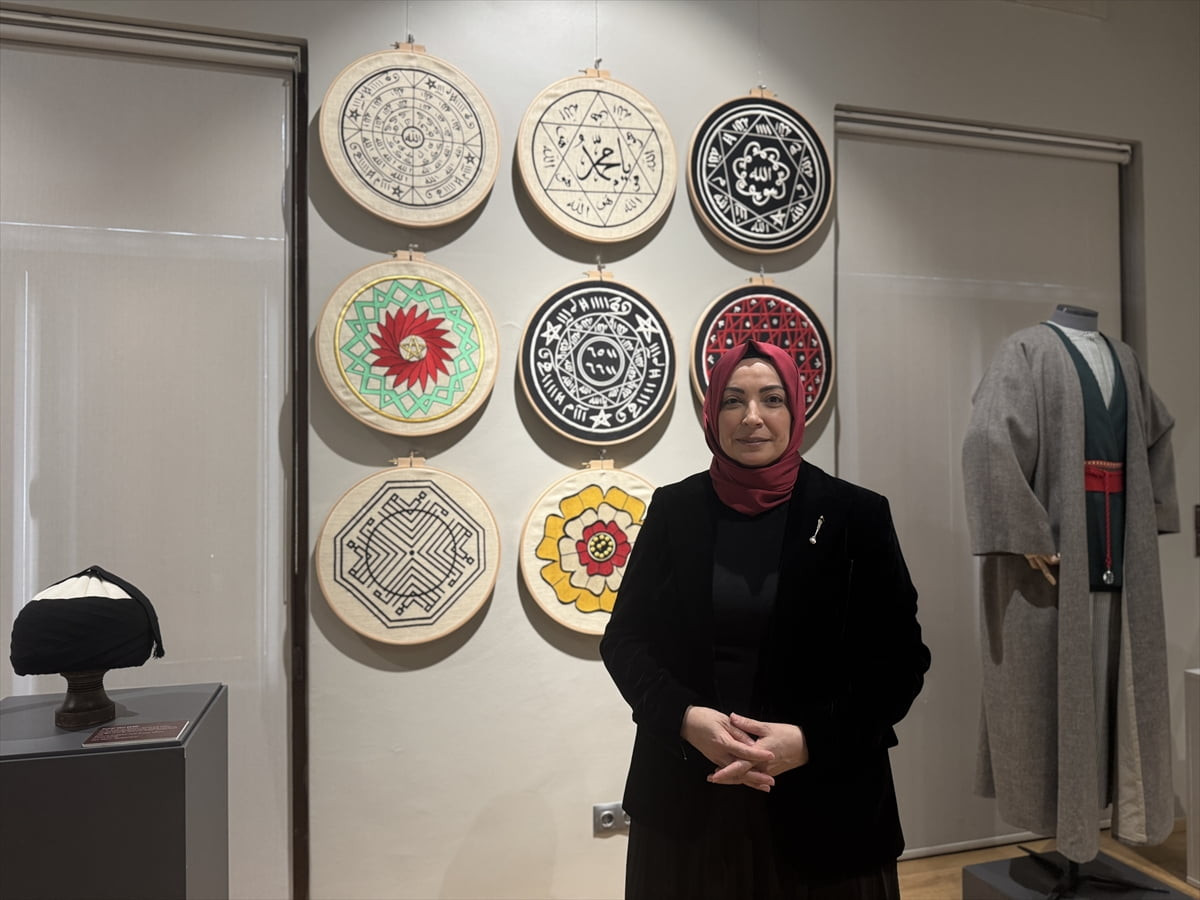 İstanbul Beyoğlu Refia Övüç Olgunlaşma Enstitüsünün hazırladığı "İstanbul'da Tasavvufi Hayat"...