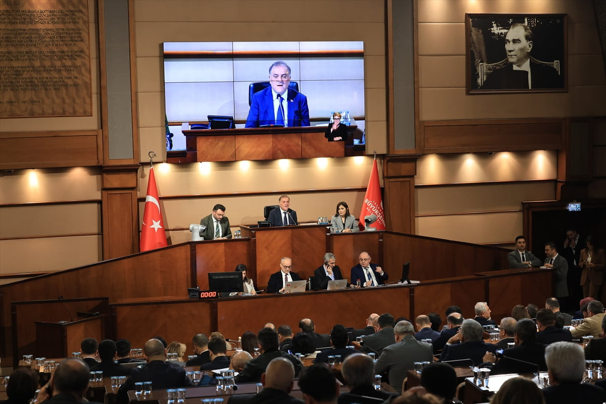 İstanbul Büyükşehir Belediye (İBB) Meclisi şubat ayı toplantısı birinci oturumu, İBB Başkan Vekili...