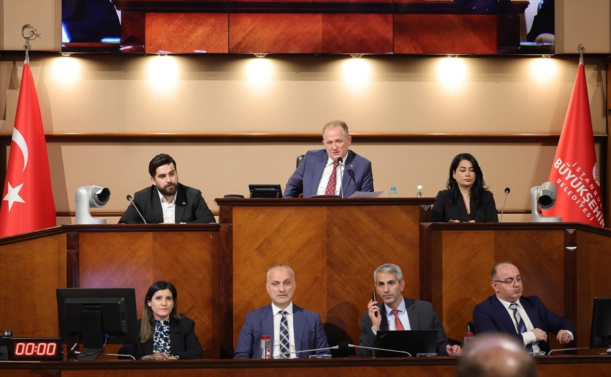 İstanbul Büyükşehir Belediyesi (İBB) Meclisi aralık ayı toplantılarının üçüncü oturumu, Meclis 2....
