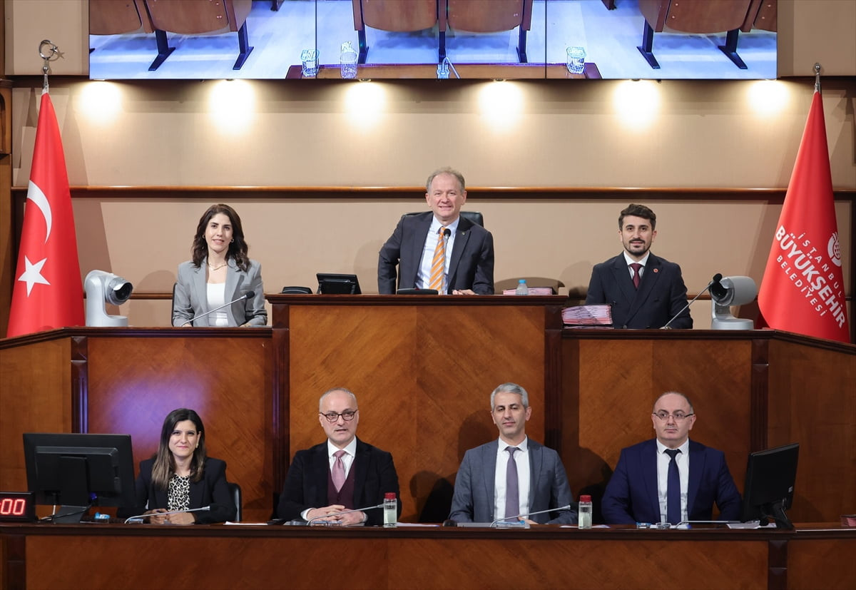 İstanbul Büyükşehir Belediyesi (İBB) Meclisi şubat ayı toplantılarının üçüncü oturumu, Meclis 2....