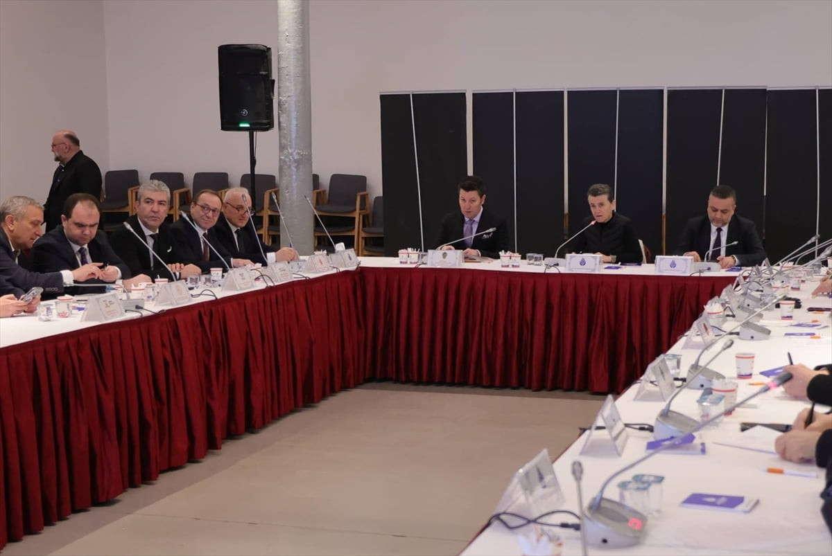 İstanbul Büyükşehir Belediyesi (İBB) Ulaşım Koordinasyon Merkezi'nin (UKOME) mart ayı toplantısı...