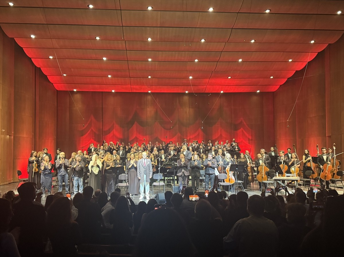 İstanbul Devlet Senfoni Orkestrası (İDSO) "Son Veda-Beni Hatırlayınız" başlıklı konserle, Mustafa...