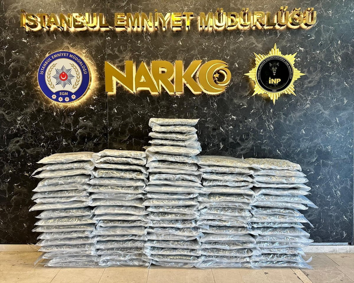 İstanbul Emniyet Müdürlüğü Narkotik Suçlarla Mücadele Şube Müdürlüğü ve İstihbarat Şube...