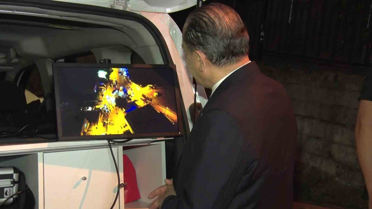 İSTANBUL EMNİYET MÜDÜRÜ YILDIZ, KUŞTEPE’DEKİ NARKOTİK VE ASAYİŞ DENETİMİNE KATILDI: BİZ KARANLIK...