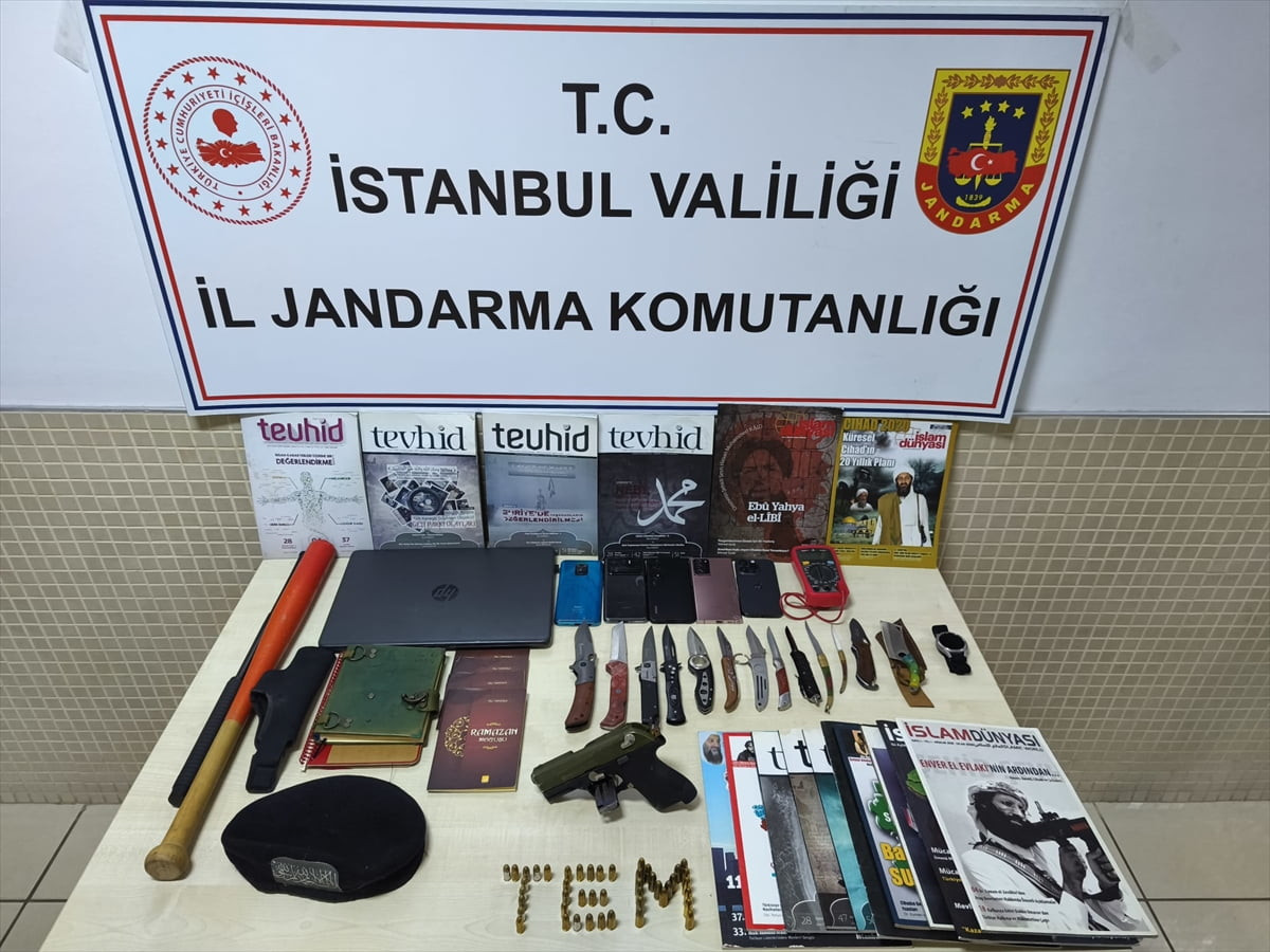 İstanbul İl Jandarma Komutanlığı TEM Şube Müdürlüğü ekiplerince yaklaşan yılbaşı etkinlikleri...