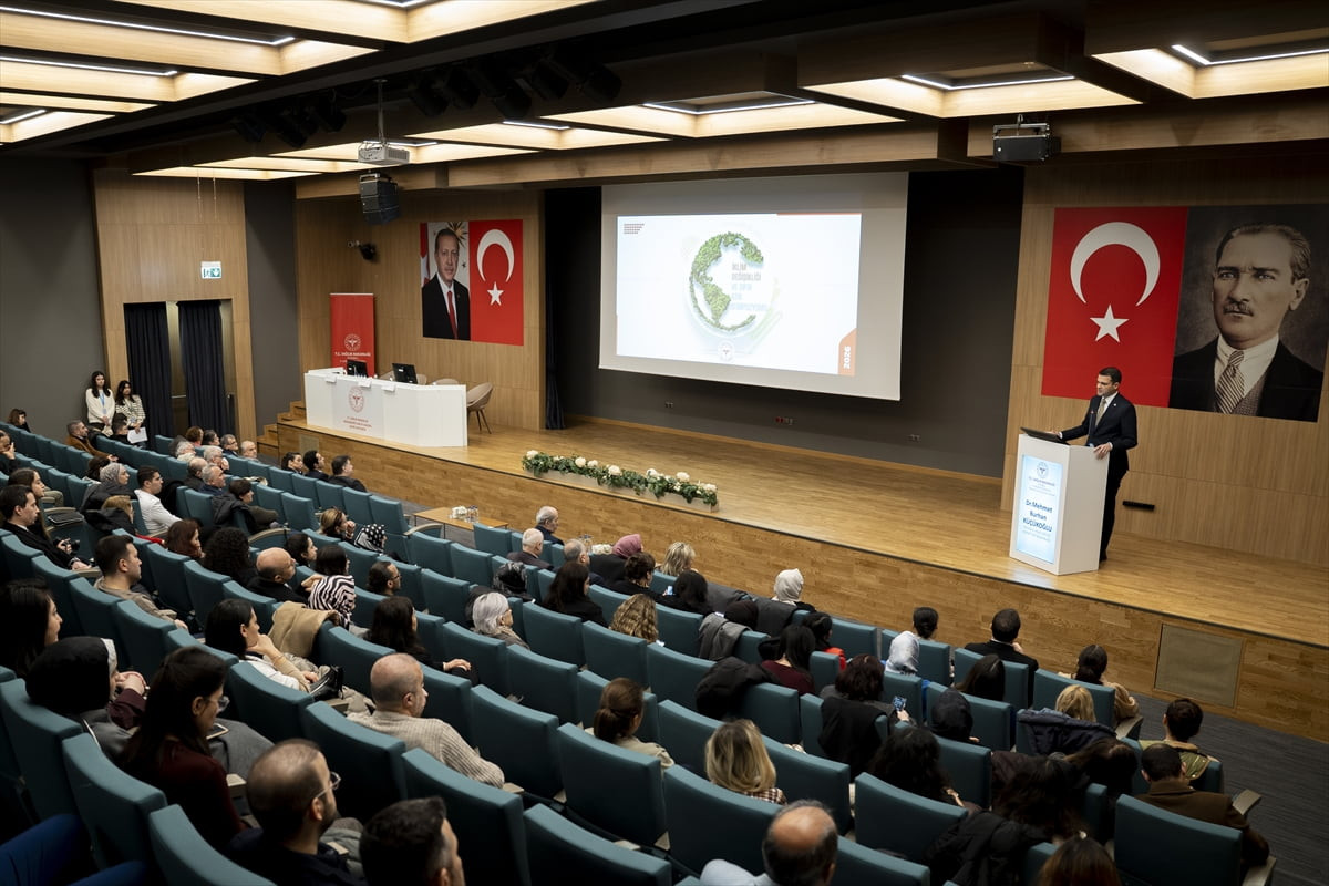 İstanbul İl Sağlık Müdürlüğü tarafından iklim değişikliğinin, halk ve ruh sağlığı ile nörolojik...