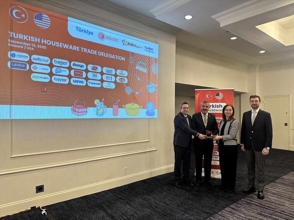 İstanbul Kimyevi Maddeler ve Mamulleri İhracatçıları Birliği (İKMİB) tarafından ABD'de ev ve...