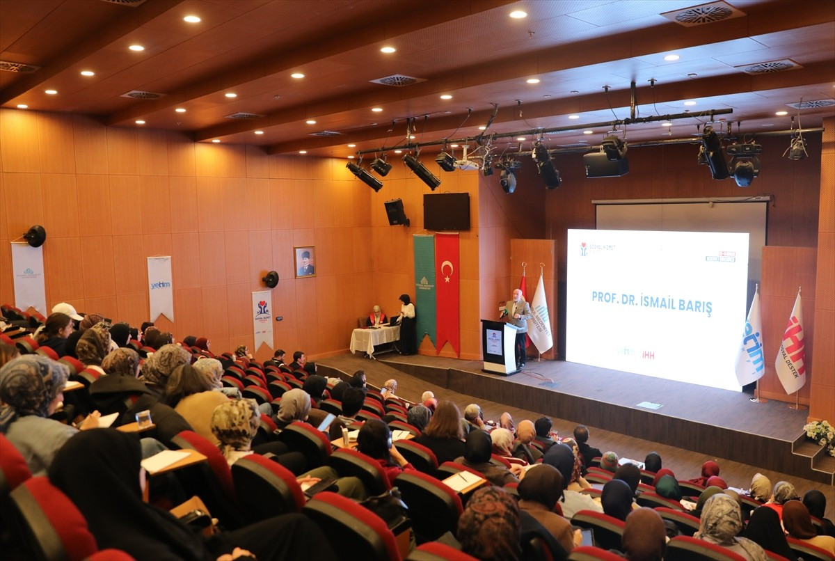 İstanbul Medeniyet Üniversitesi ev sahipliğinde, Yetim Vakfı ile İnsan Hak ve Hürriyetleri (İHH)...