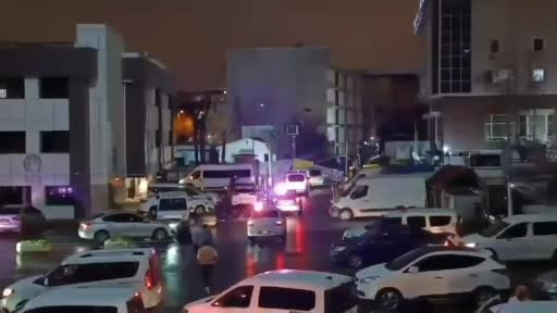 İstanbul merkezli 12 ilde FETÖ operasyonu: 17 gözaltı