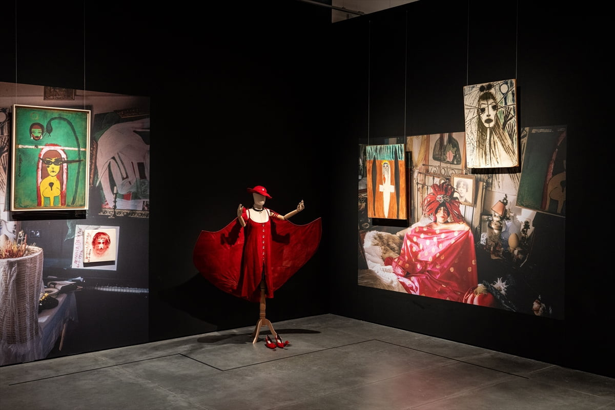 İstanbul Modern, Semiha Berksoy'un çok katmanlı sanat pratiğini odağına alan "Semiha Berksoy: Tüm...