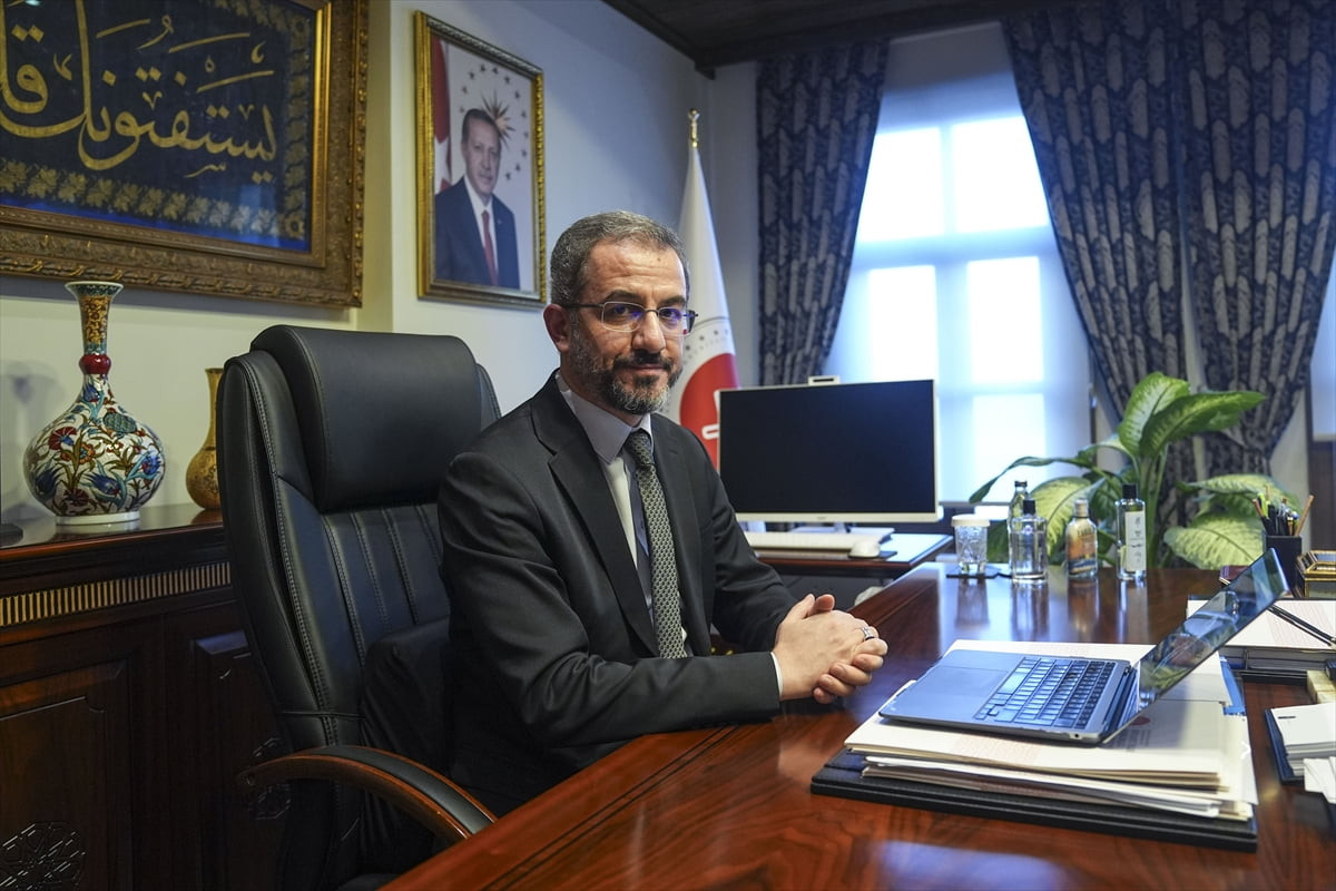 İstanbul Müftüsü Doç. Dr. Emrullah Tuncel, Anadolu Ajansının (AA) gözünden 2025'e damga vuran...