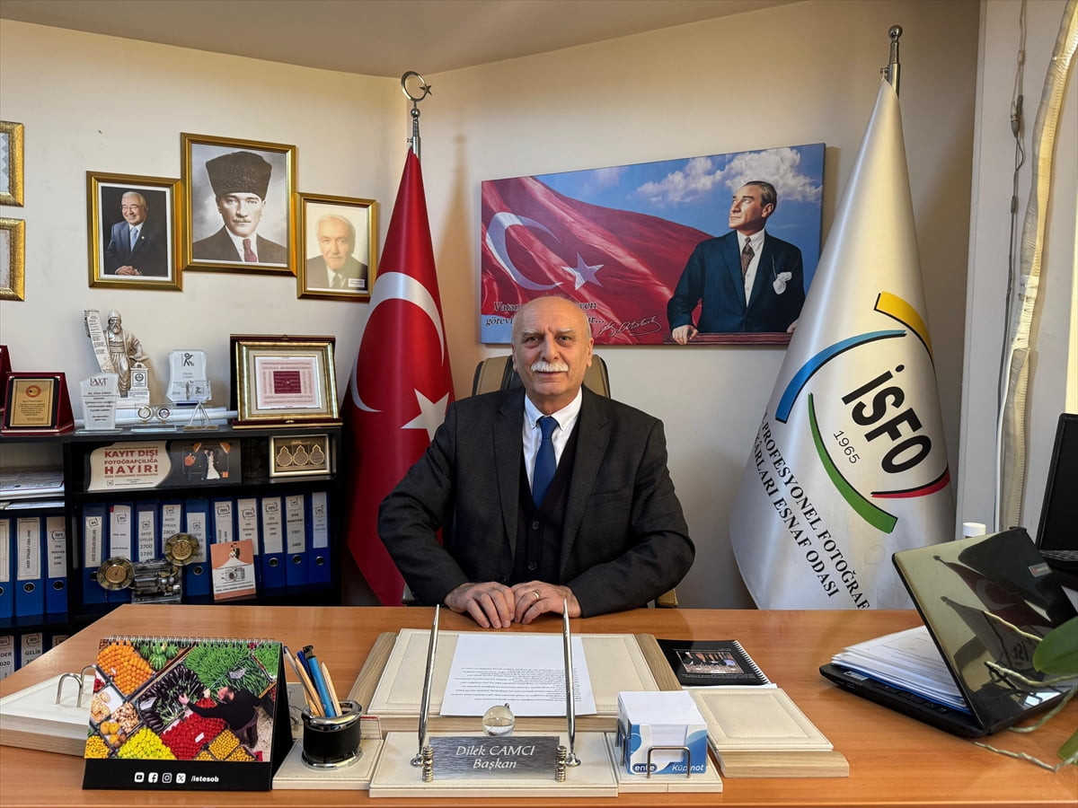 İstanbul Profesyonel Foto Sanatkarları Esnaf Odası (İSFO) Başkanı Dilek Camcı, AA muhabirine...