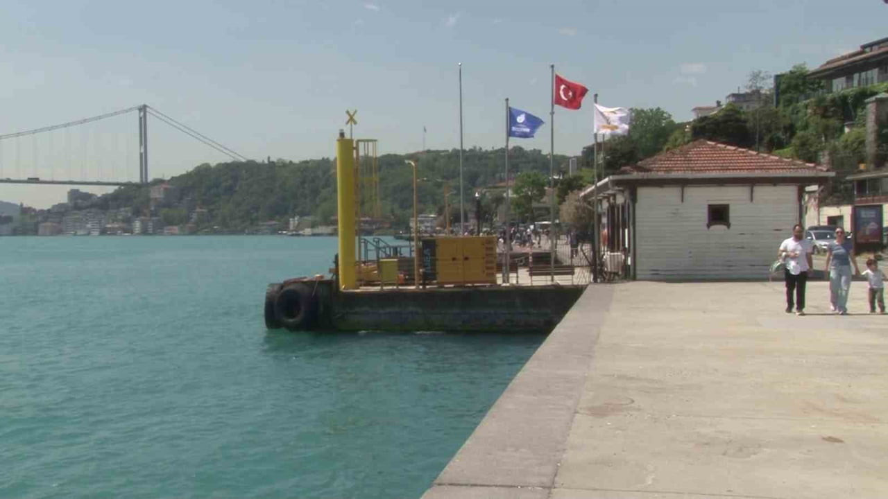 İSTANBUL SARIYER'DE BİLİNMEYEN BİR NEDENLE DENİZE DÜŞEN VE BİR SÜRE YÜZDÜKTEN SONRA FENALAŞAN...