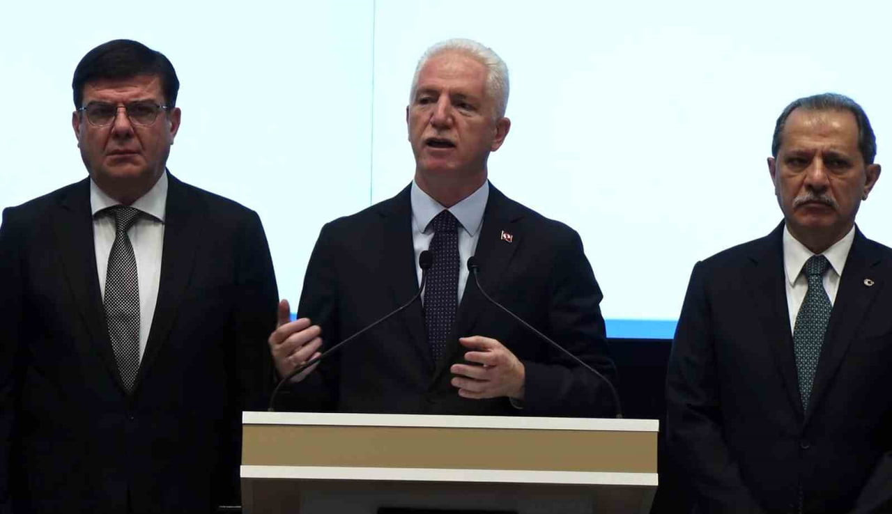İSTANBUL VALİSİ DAVUT GÜL, İSTANBUL'UN 2026 YILININ İLK ALTI AYINA İLİŞKİN GÜNCEL EMNİYET...