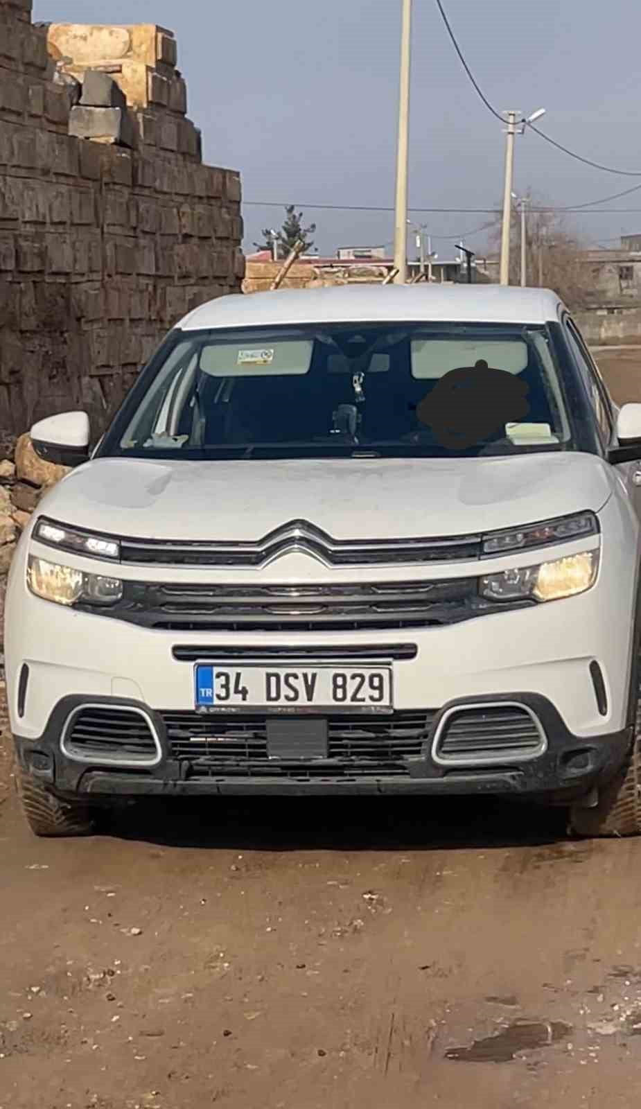 İSTANBUL'DA 3 GÜNDÜR KAYIP OLARAK ARANAN MEHMET ÇİFTLİKCİ ARACINDA ÖLÜ BULUNDU.