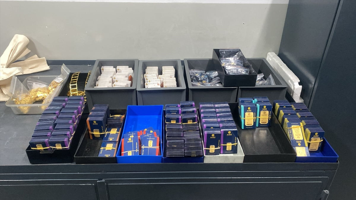 İstanbul'da altın ve kıymetli maden ticaretinde kota ve mevzuat dışı işlemler yapan suç örgütüne...