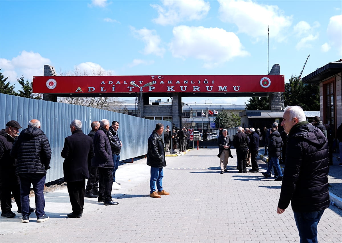 İstanbul'da düzenlenen uyuşturucu soruşturmasında gözaltına alınan 14 şüpheli kan örneklerinin...