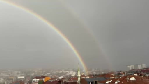 İstanbul'da gökkuşağı sürprizi
