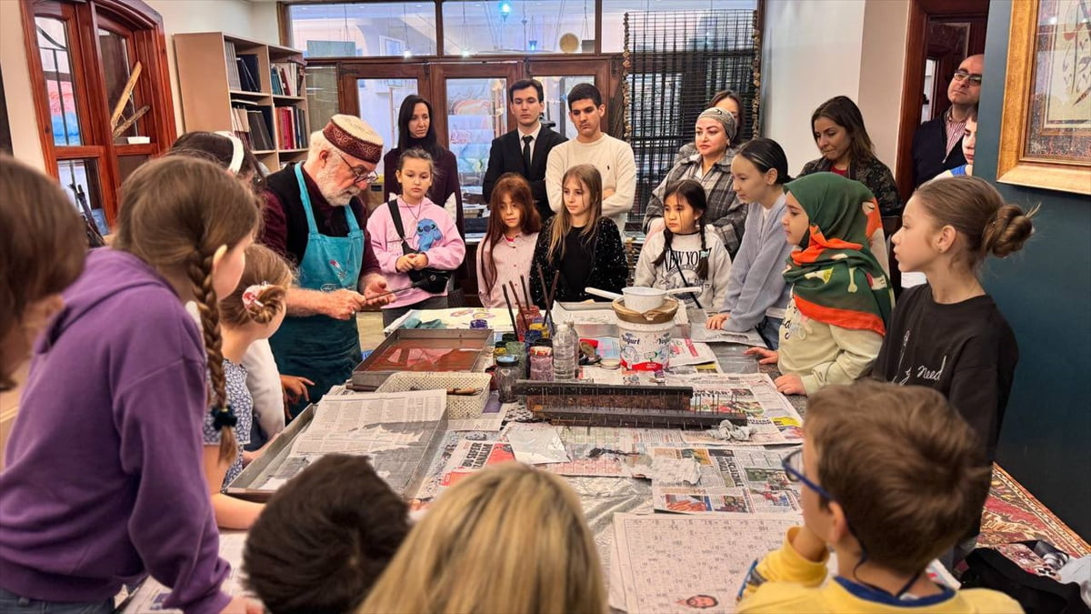 İstanbul'da görev yapan yabancı diplomatların aileleri ve çocuklarının Türk kültürünün önemli...