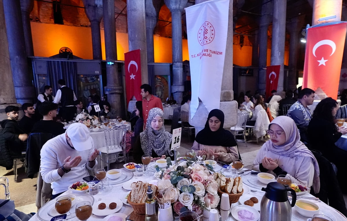  İstanbul'da öğrenim gören uluslararası öğrenciler, Kültür ve Turizm Bakanlığı Vakıflar Genel...