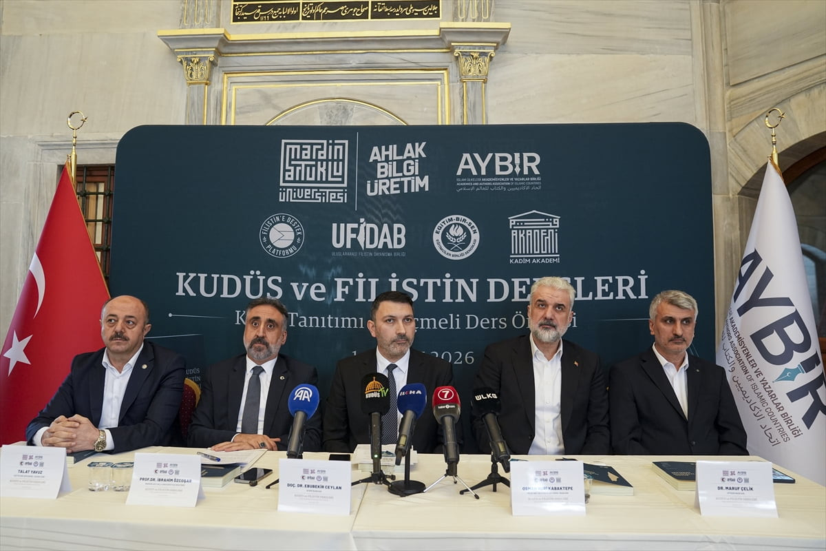 İstanbul'da "Kudüs ve Filistin Dersleri" kitabının tanıtımı ile "Filistin" temalı seçmeli ders...