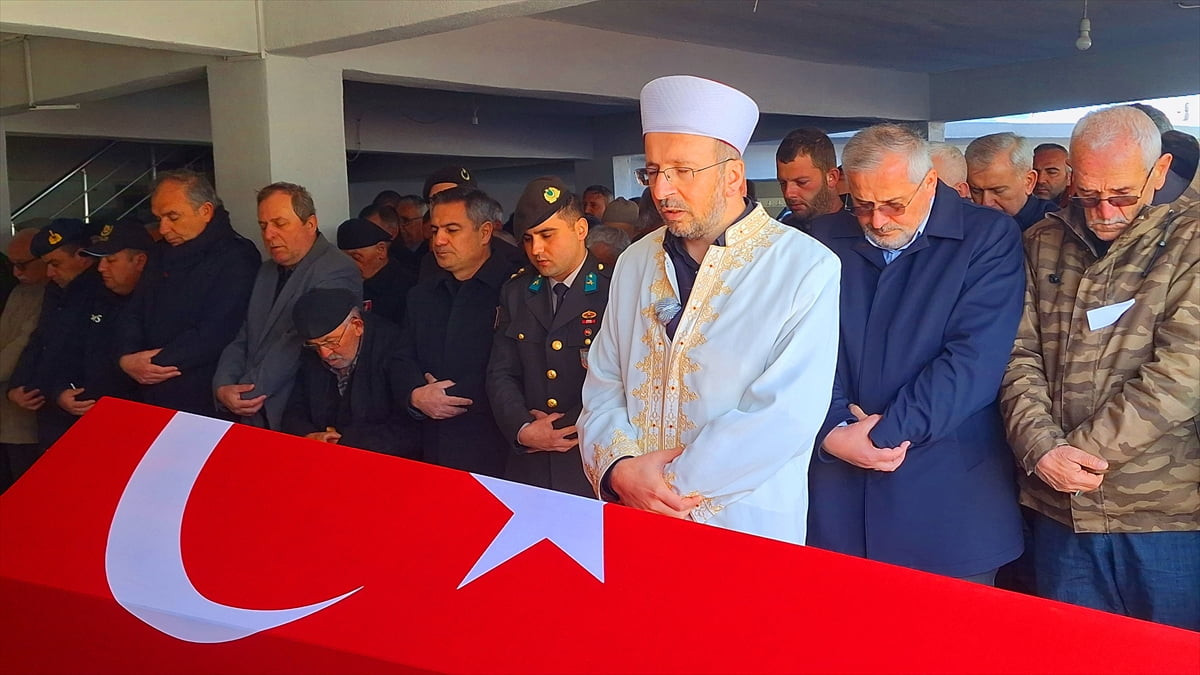 İstanbul'da tedavi gördüğü hastanede hayatını kaybeden 73 yaşındaki Kıbrıs gazisi Feris Adiloğlu...