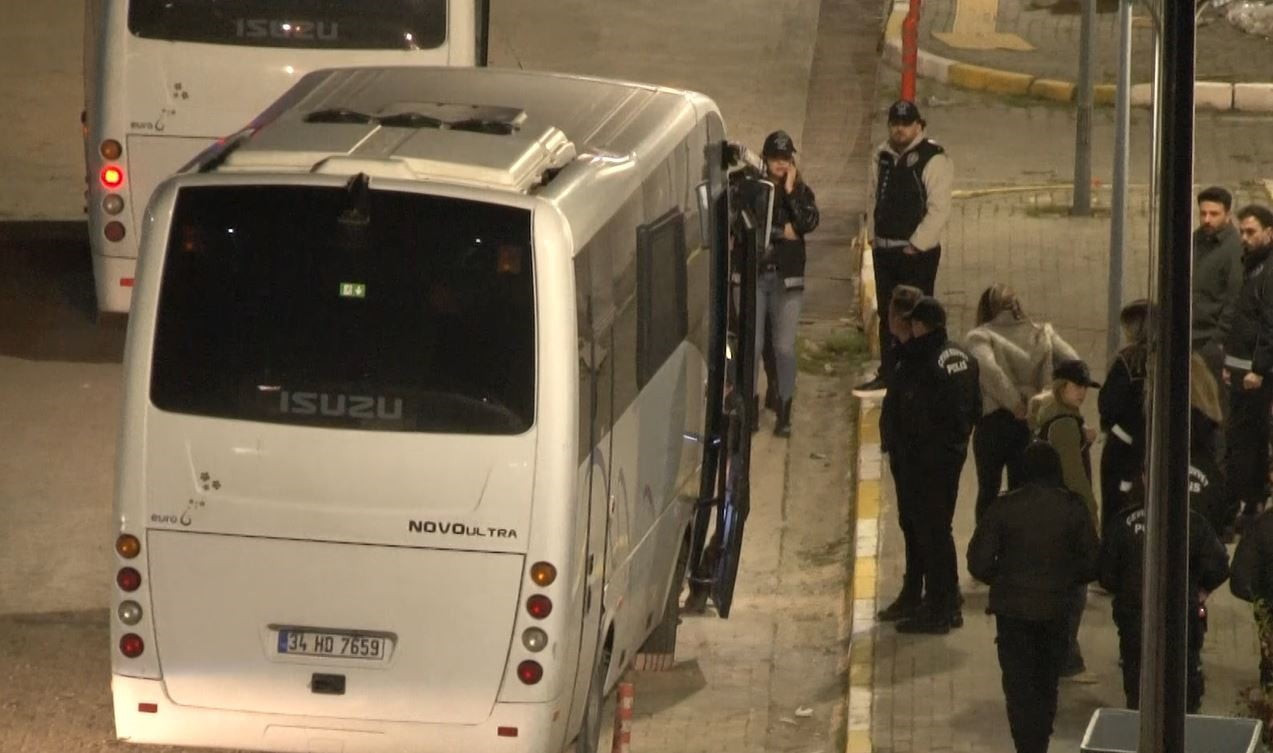 İSTANBUL'DA UYUŞTURUCU VE FUHUŞ SORUŞTURMASI KAPSAMINDA YAPILAN OPERASYONDA GÖZALTINA ALINAN ÜNLÜ...