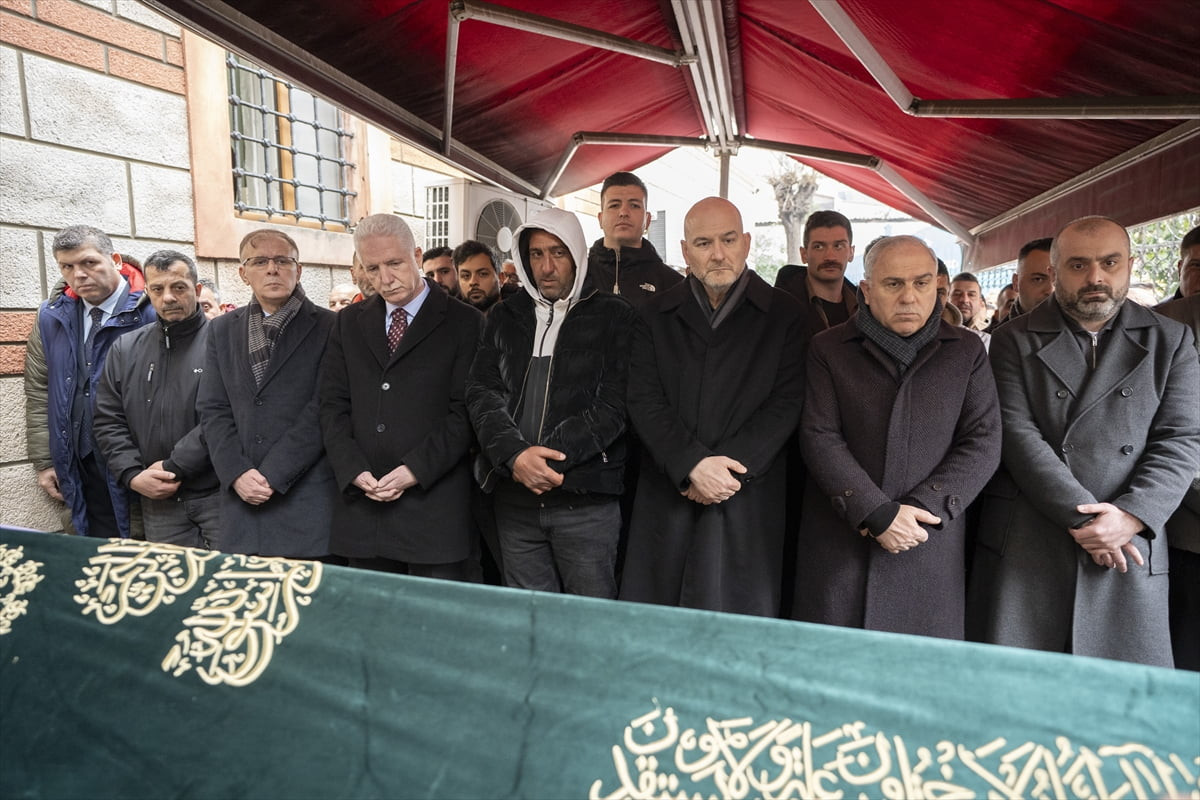 İstanbul'un Fatih ilçesinde meydana gelen patlama sonucu çöken binalarda hayatını kaybeden Semra...