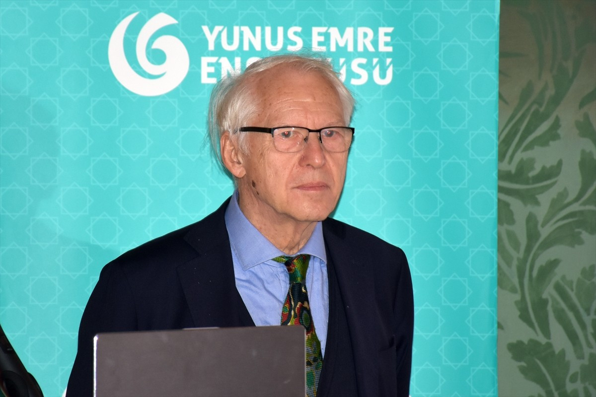 İtalya'nın başkenti Roma'da "Levanten ve İtalyan Mimarların Türkiye'deki Faaliyetleri" başlıklı...