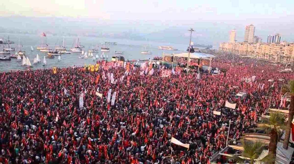 İzmir 19 Mayıs