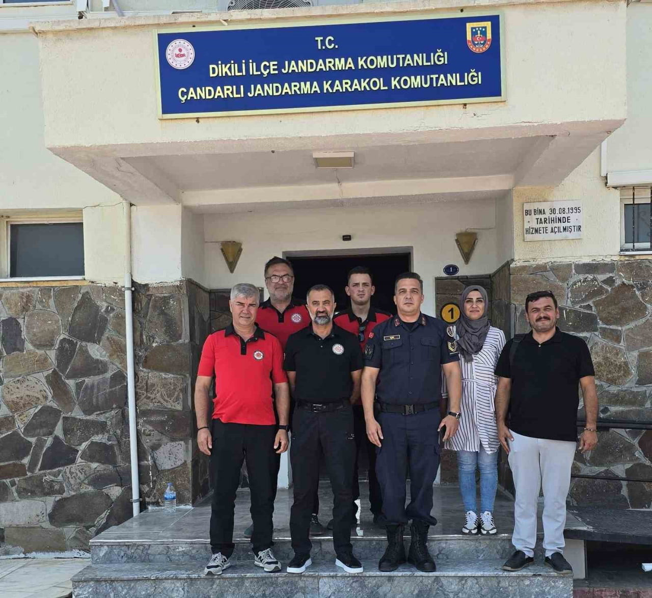 İZMİR ARAMA KURTARMA DERNEĞİ (İZAKUT) BAŞKANI YÜKSEL YILDIZ VE DERNEK ÜYELERİ, ÇANDARLI JANDARMA...