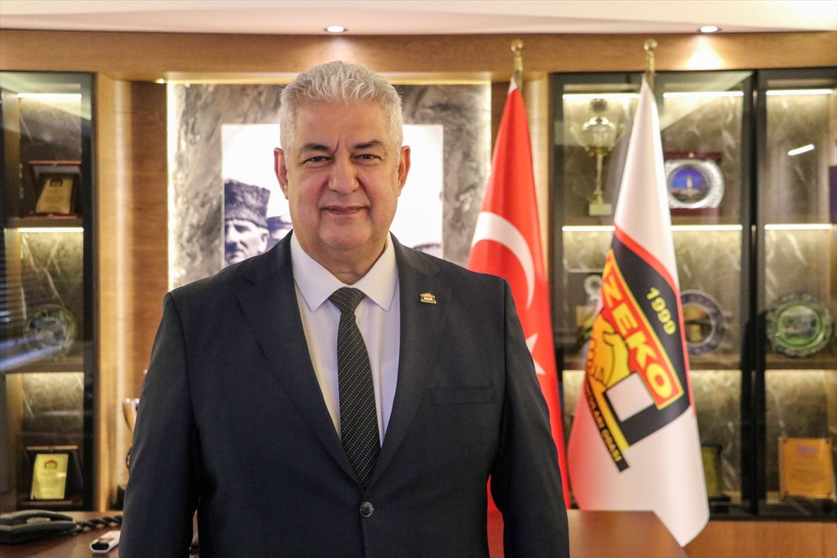 İzmir Emlak Komisyoncuları Odası (İZEKO) tarafından hayata geçirilen yapay zeka destekli müşteri...