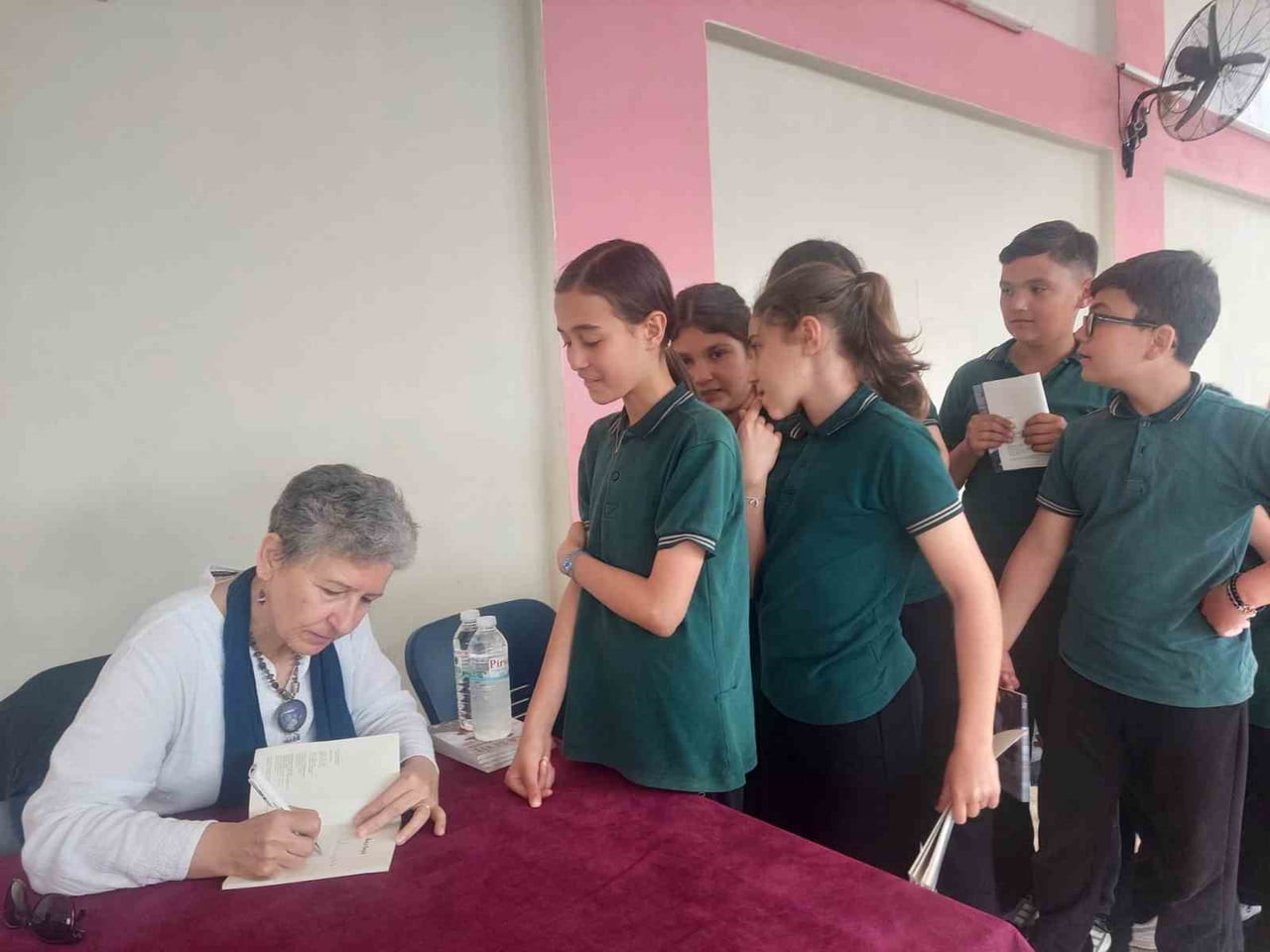 İZMİR SARIGÖLLÜLER KÜLTÜR VE DAYANIŞMA DERNEĞİ’NİN ORGANİZE ETTİĞİ ETKİNLİKTE SARIGÖLLÜ YAZAR...
