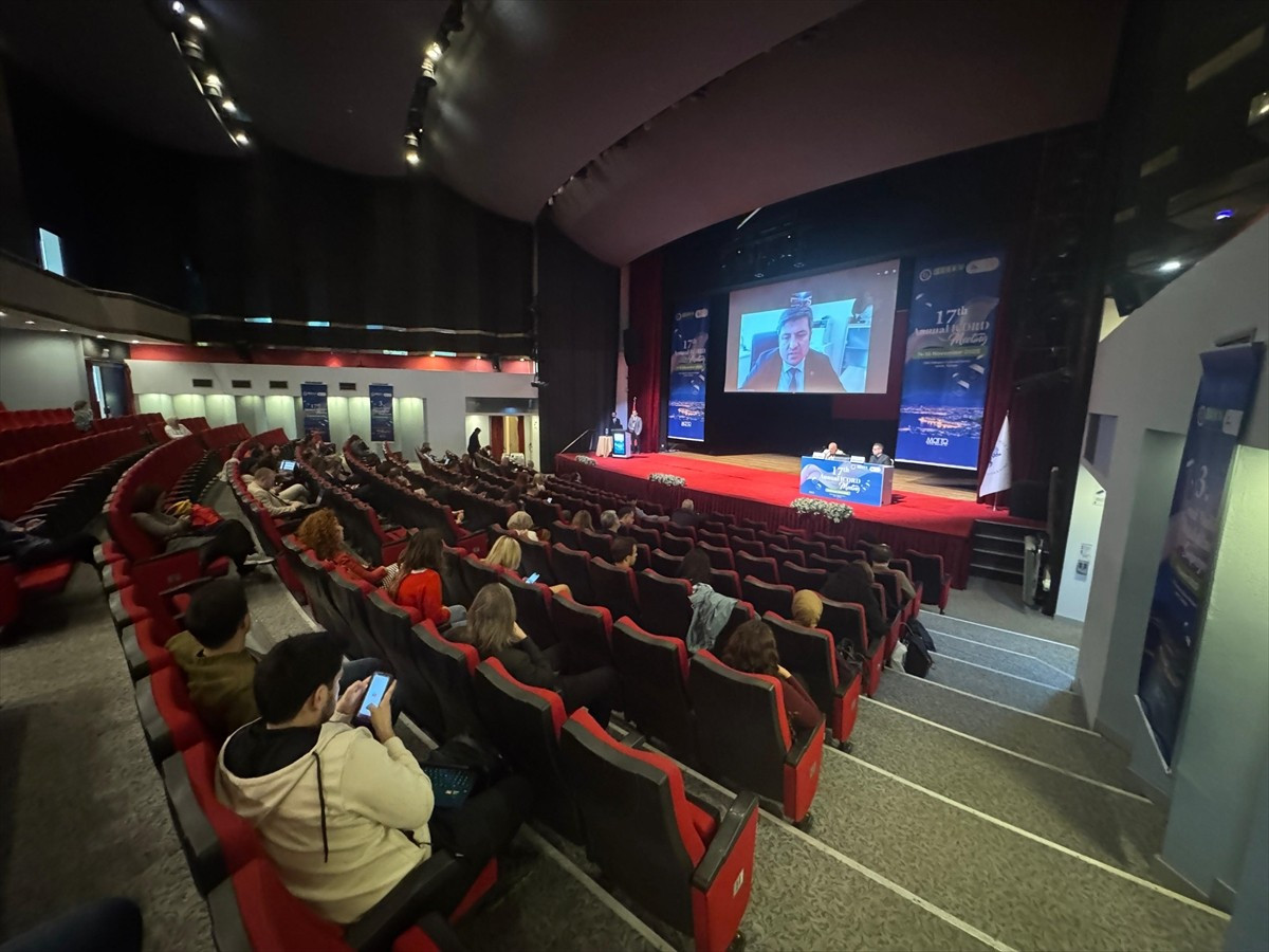 İzmir'de 17. Nadir Hastalıklar ve Yetim İlaçlarda Uluslararası İş Birliği (ICORD) Toplantısı ile...