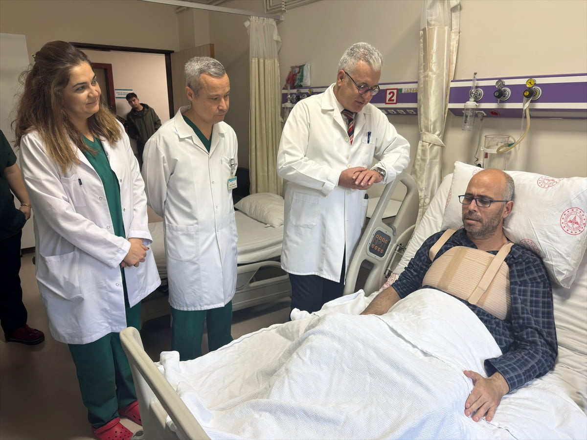 İzmir'de, genetik hastalığa bağlı kalbinin tamamında ve damarlarında çok ağır yapısal sorunları...