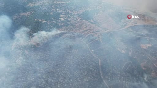 İzmir'de makilik alandaki yangın büyük ölçüde kontrol altına alındı