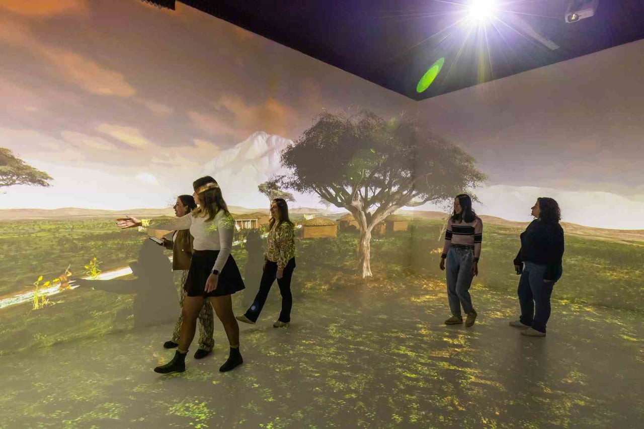 İZMİR’İN EN ESKİ YERLEŞİMLERİNDEN YEŞİLOVA HÖYÜĞÜ, YAŞAR ÜNİVERSİTESİ’NİN GELİŞTİRDİĞİ YU...