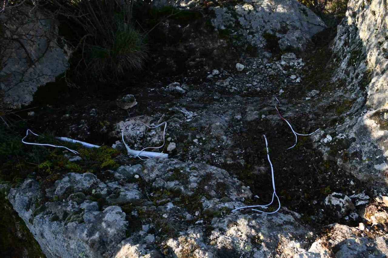 JANDARMA DEFİNE ARAYAN İKİ KİŞİ SUÇÜSTÜ YAKALADI