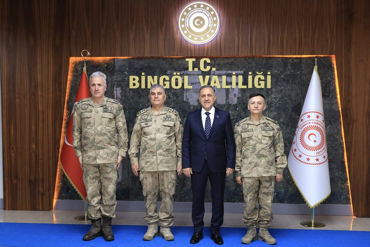 Jandarma Genel Komutanı Orgeneral Ali Çardakcı, Bingöl Valiliğini ziyaret etti.