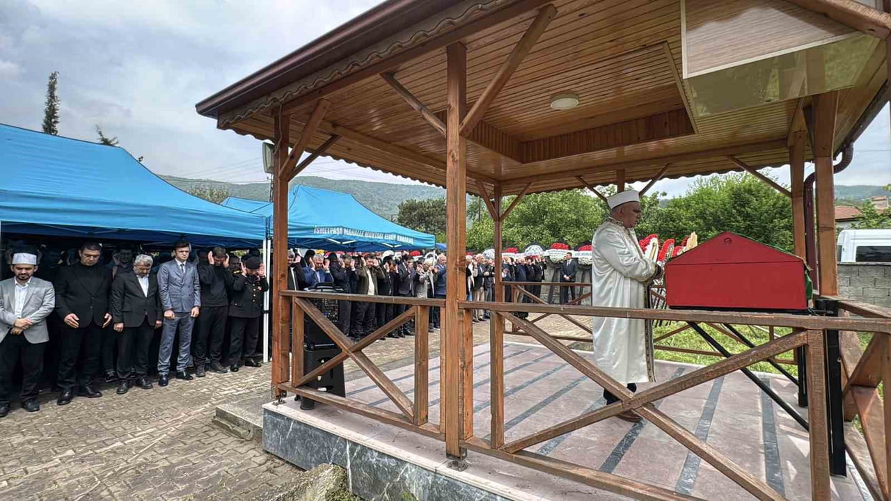 JANDARMA GENEL KOMUTANI ORGENERAL ALİ ÇARDAKCI'NIN VEFAT EDEN KAYINVALİDESİ RAHİME CEBECİK, YENİCE...