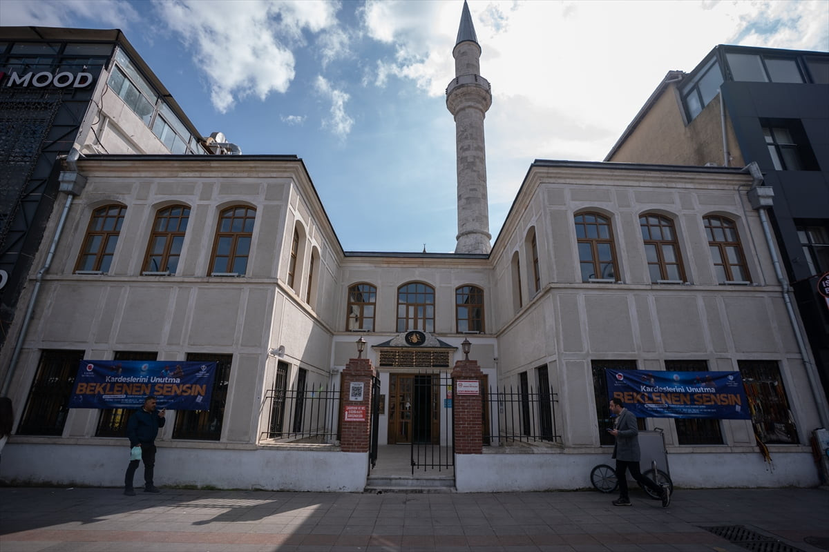 Kadıköy'ün İskele Camisi, tarihi geçmişi ve bölgenin gelişimine katkısıyla İstanbul'un önemli...