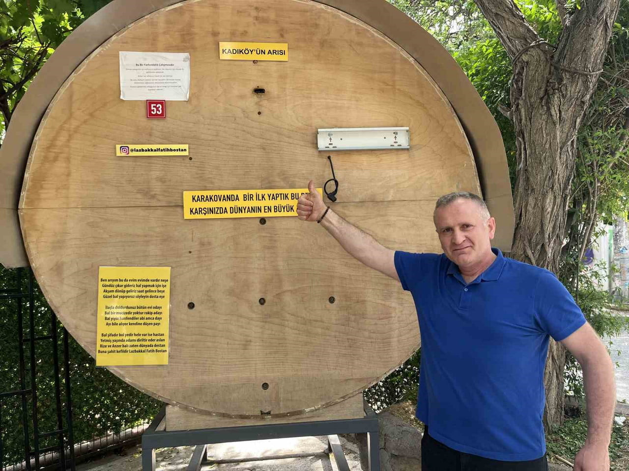 KADIKÖY’DE "LAZ BAKKAL" LAKABIYLA TANINAN FATİH BOSTAN, YAKLAŞIK 5 YILDIR İŞLETTİĞİ BAKKALIN...