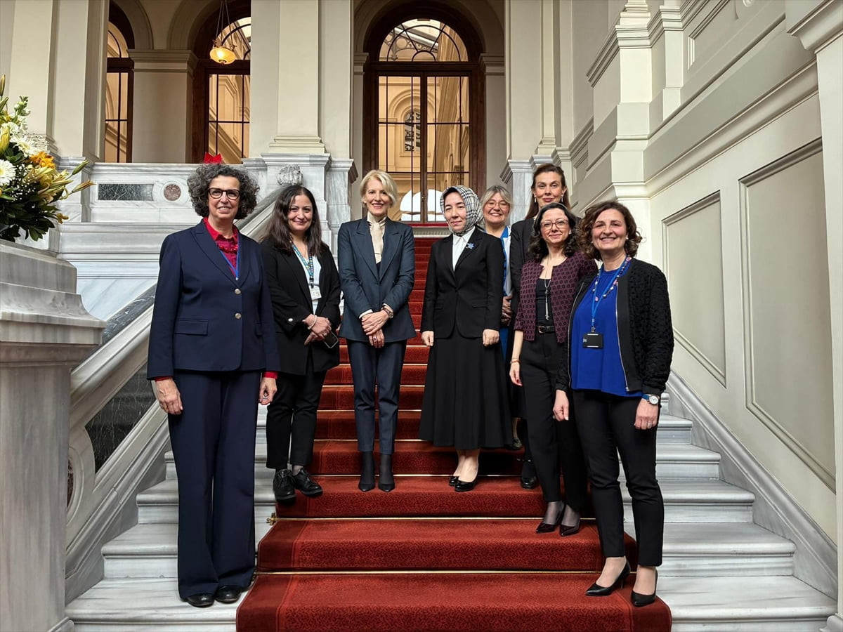 Kadınların ekonomi ve finans alanlarında güçlendirilmesine yönelik "Ekonomide Kadınlar Paneli"...